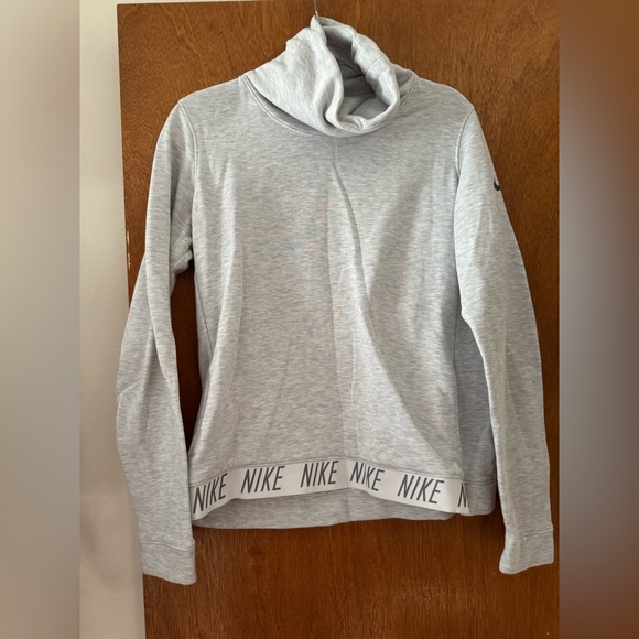 White Nike Size M Turtleneck sweatshirt - Picture 1 of 4
